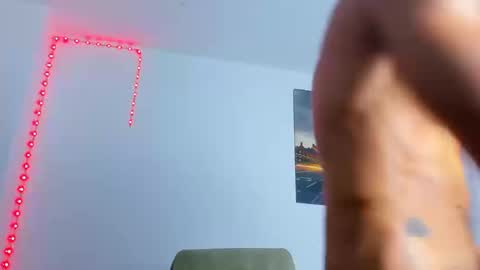 Juan Esteban online show from September 2025 09:51:01 PM