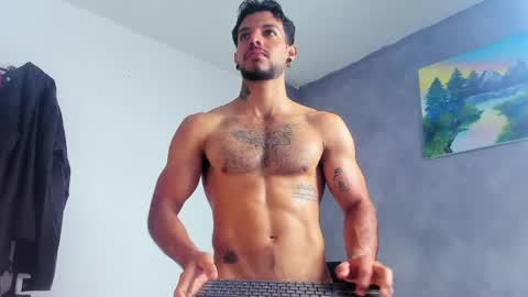 Juan Esteban online show from May 2026 03:53:01 PM
