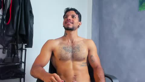 Juan Esteban online show from May 2026 04:03:01 PM