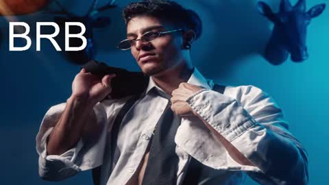 Juan Esteban online show from July 2026 11:17:02 AM