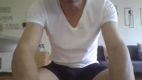 juanearth1 online show from May 2026 11:00:01 PM