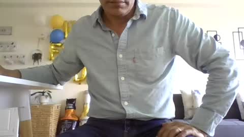 juanearth1 online show from June 2026 09:45:01 PM