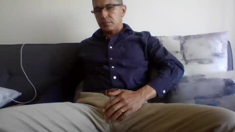 juanearth1 online show from July 2026 10:12:02 PM