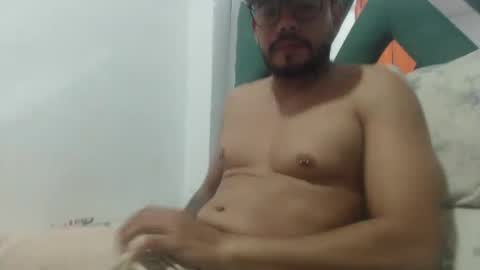 Snapshot of juanfe_style chatting on November 2025 04:07:02 AM juanfe_style online show from November 2025 04:07:02 AM