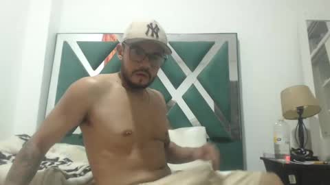 Snapshot of juanfe_style chatting on November 2025 02:22:02 AM juanfe_style online show from November 2025 02:22:02 AM