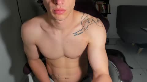 Snapshot of juanisimo_ chatting on May 2026 11:15:01 AM JUANISIMO online show from May 2026 11:15:01 AM