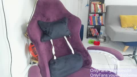 Snapshot of juanisimo_ chatting on May 2026 02:02:01 PM JUANISIMO online show from May 2026 02:02:01 PM