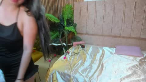 JUANITA online show from April 2026 11:41:02 AM