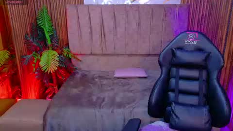 JUANITA online show from June 2026 11:41:02 AM