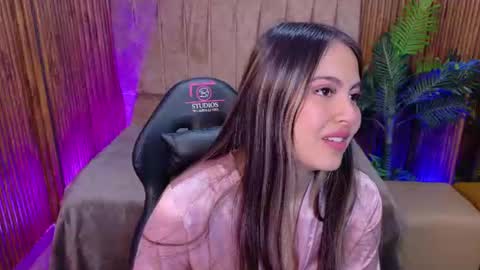 JUANITA online show from July 2026 11:47:02 AM