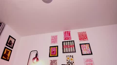 juanitaaa_ online show from July 2026 03:23:01 AM