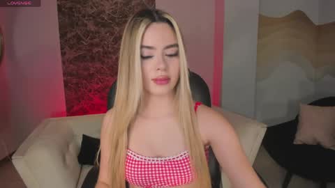 Juanita Clay online show from April 2026 08:01:02 PM