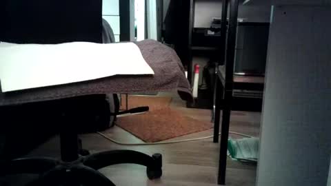 Snapshot of juanitou chatting on November 2025 01:27:02 AM frenchchouchou online show from November 2025 01:27:02 AM