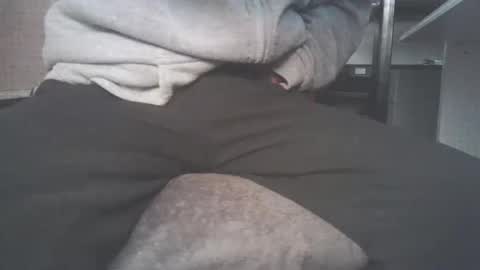 Snapshot of juanitou chatting on March 2026 11:27:02 PM frenchchouchou online show from March 2026 11:27:02 PM