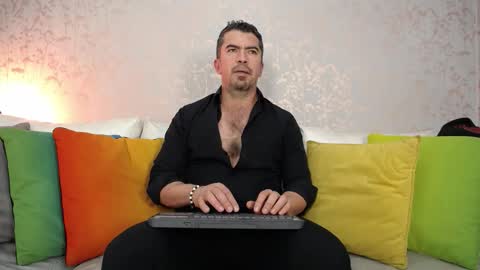 Juan k online show from February 2026 03:35:01 AM