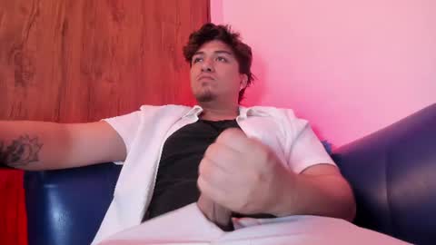 JUAN  online show from July 2026 10:38:02 PM