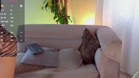 Juan Miguel online show from January 2025 09:54:01 PM