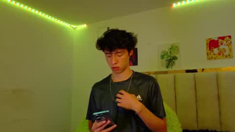 juanmres online show from June 2026 05:57:01 PM