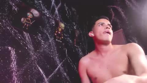 Juan online show from November 2025 11:05:01 PM