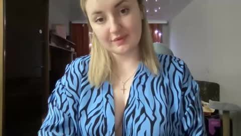 Snapshot of judevalenti chatting on February 2025 08:36:01 PM JudeValenti online show from February 2025 08:36:01 PM