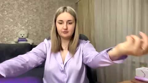 Snapshot of judevalenti chatting on October 2025 05:15:02 PM JudeValenti online show from October 2025 05:15:02 PM