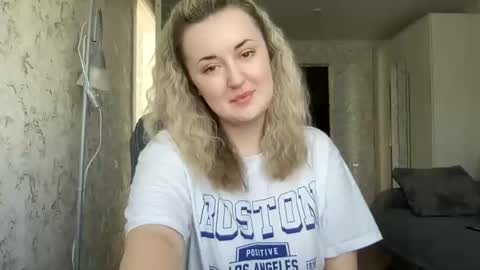 Snapshot of judevalenti chatting on May 2026 04:21:02 AM JudeValenti online show from May 2026 04:21:02 AM