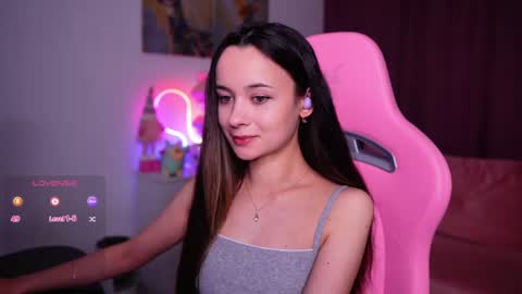 Angelina online show from May 2026 04:01:02 PM