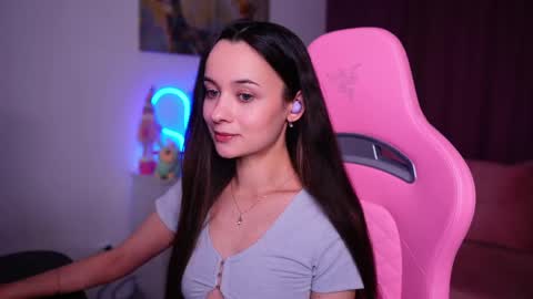 Angelina online show from May 2026 04:27:02 PM