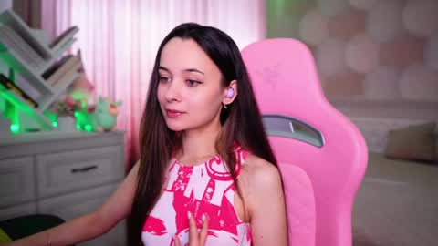 Angelina online show from June 2026 12:21:02 PM