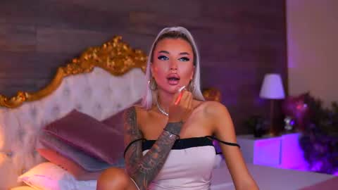 Jessye online show from June 2026 08:02:01 PM