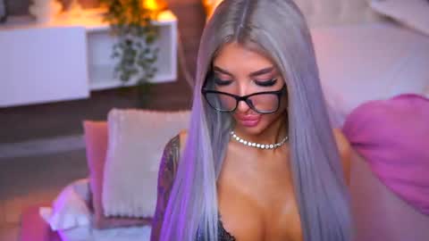 Jessye online show from July 2026 02:05:17 AM