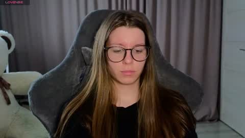 laura online show from June 2026 07:29:02 AM