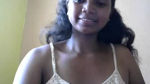 Snapshot of juicy_pretty chatting on March 2025 12:23:01 PM stellah online show from March 2025 12:23:01 PM