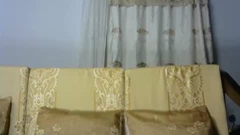 Snapshot of juicy_pretty chatting on January 2026 03:19:02 AM stellah online show from January 2026 03:19:02 AM