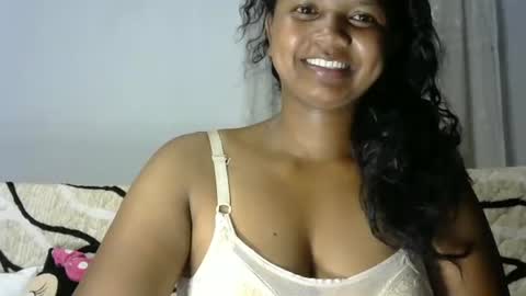 Snapshot of juicy_pretty chatting on March 2026 02:46:01 AM stellah online show from March 2026 02:46:01 AM
