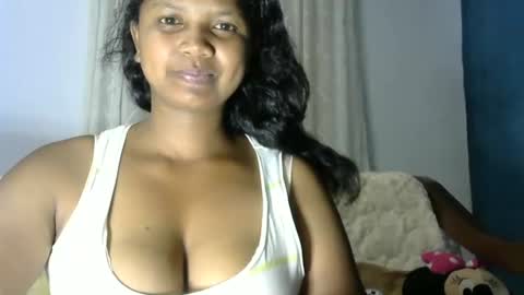 Snapshot of juicy_pretty chatting on May 2026 03:46:02 AM stellah online show from May 2026 03:46:02 AM