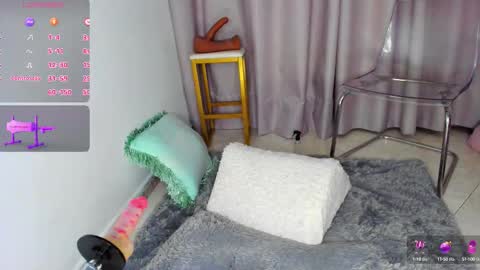 Snapshot of juicy_sky chatting on September 2025 07:43:01 AM Your Paradise online show from September 2025 07:43:01 AM