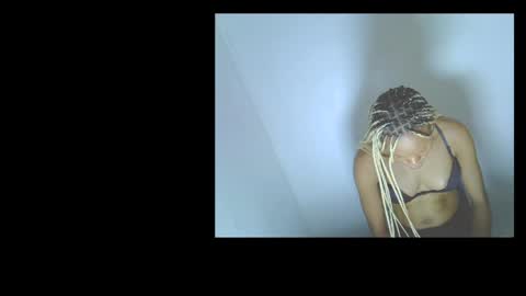 Snapshot of juicy_slut0 chatting on May 2026 03:07:02 PM Champaign online show from May 2026 03:07:02 PM