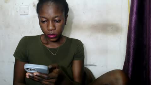 queen online show from July 2026 08:12:01 AM