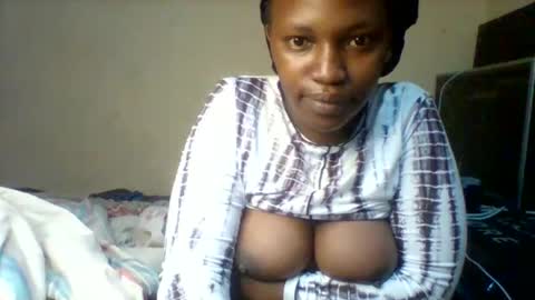 Snapshot of juicyicequeen chatting on November 2025 01:05:02 AM juicyicequeen online show from November 2025 01:05:02 AM