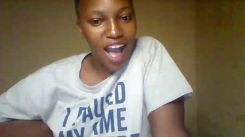 Snapshot of juicyicequeen chatting on January 2026 02:14:02 AM juicyicequeen online show from January 2026 02:14:02 AM