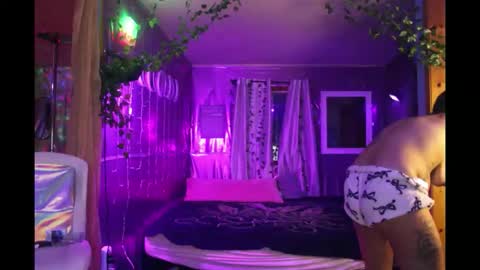 Snapshot of juicyjayxxx69 chatting on November 2025 03:50:02 AM juicyjayxxx69 online show from November 2025 03:50:02 AM