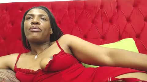 Snapshot of juicykayxxx chatting on June 2026 02:10:02 PM Miss Kay online show from June 2026 02:10:02 PM
