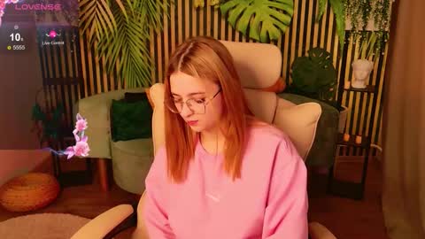 Ameli  Stella  Vi  Evie  Jessica online show from November 2025 08:18:01 AM