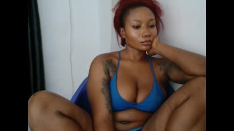 Snapshot of juicyxpink chatting on September 2025 01:18:02 AM juicyxpink online show from September 2025 01:18:02 AM