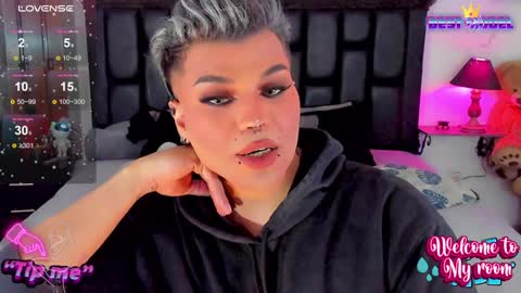 Snapshot of jujubee_lander chatting on December 2024 05:22:02 PM Jujubee online show from December 2024 05:22:02 PM