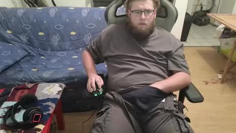 Julcs online show from January 2025 07:43:01 PM