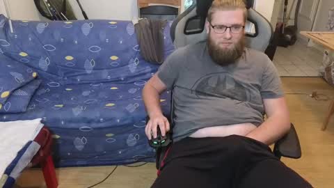 Julcs online show from February 2025 10:02:01 AM