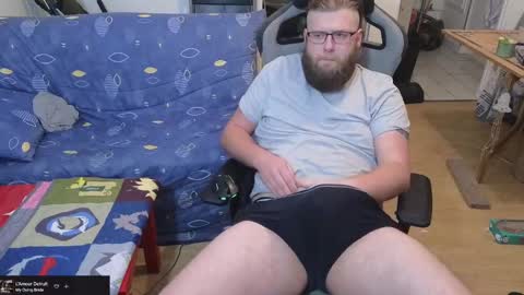 Julcs online show from March 2025 07:01:02 PM