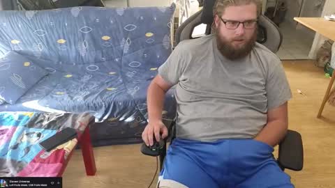 Julcs online show from October 2025 02:29:01 PM